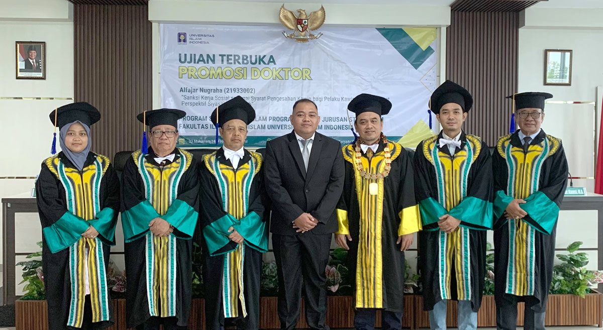 Alfajar Nugraha hakim Pengadilan Agama Wonogiri berhasil meraih gelar Doktor Hukum Islam di FIAI UII (foto: istimewa)