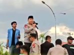 Kapolda Riau Irjen Pol Dr. Herry Heryawan, S.I.K., M.H., M.Hum., Saat Menyampaikan Sikap Polda Riau di Hadapan Massa Mahasiswa BEM UIN Riau dan Komunitas Ojol Pekanbaru
